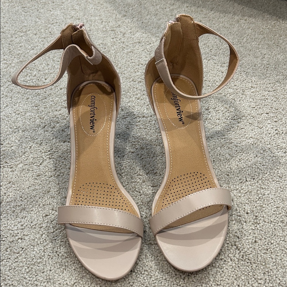 Comfortview Women's Beige Heels